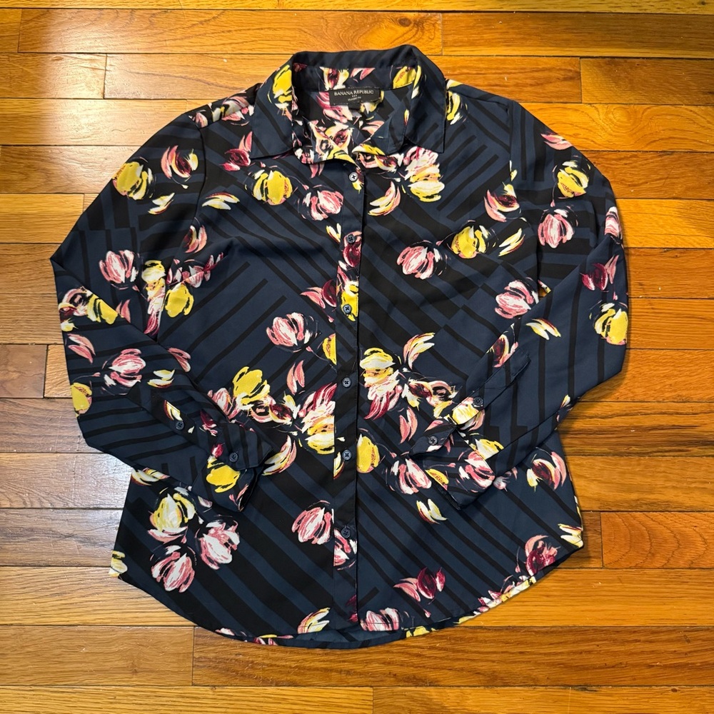 Women’s Floral Button-Up Shirt